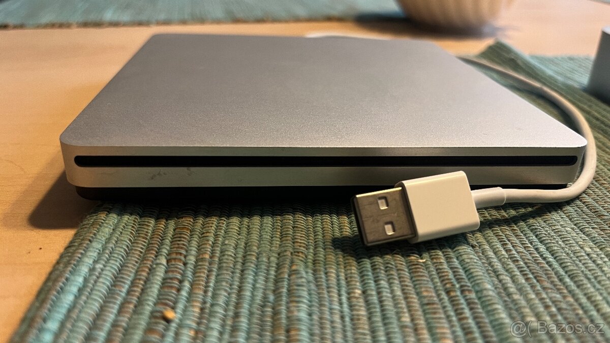 Externí USB CD/DVD ultra driver Apple - 4