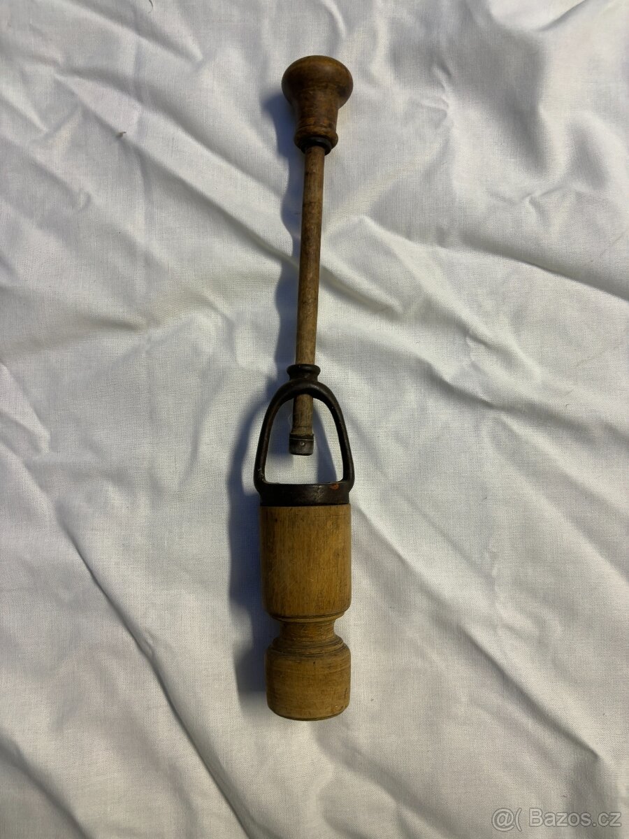 Historická zátkovačka / špuntovačka - 4