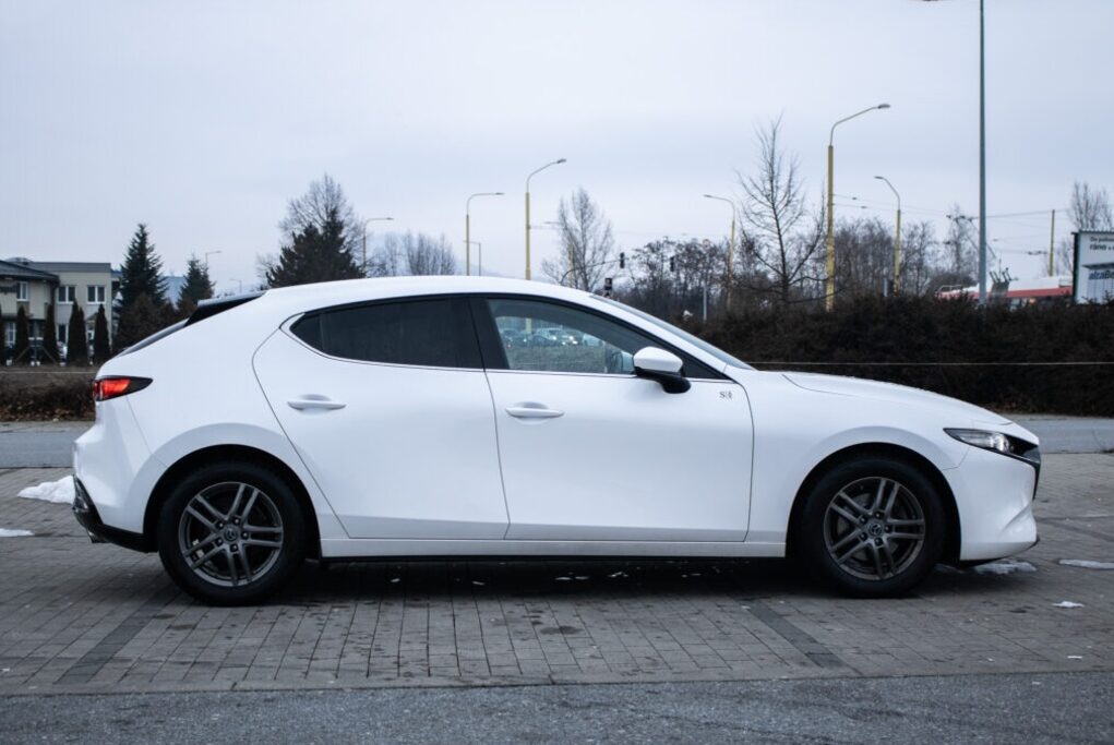 Mazda 3 90kW (2020). - 4