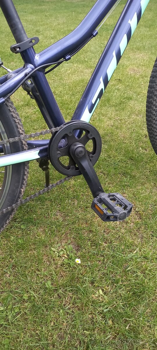 Dívčí kolo Scott 24 - 4