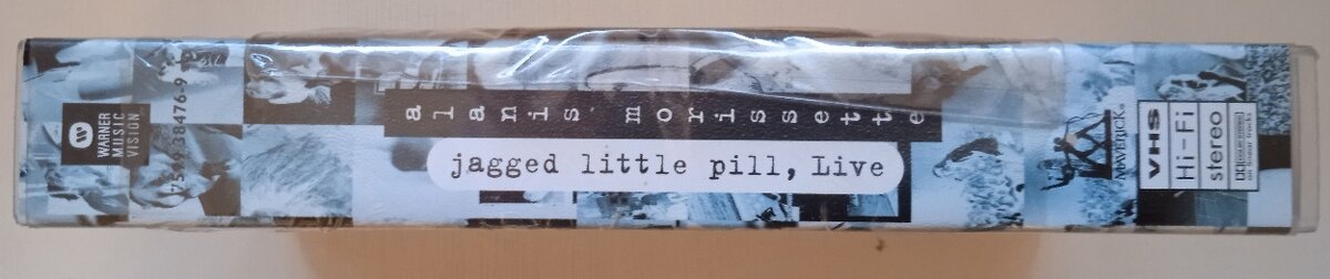 VHS ALANIS MORISSETTE + CD - 4