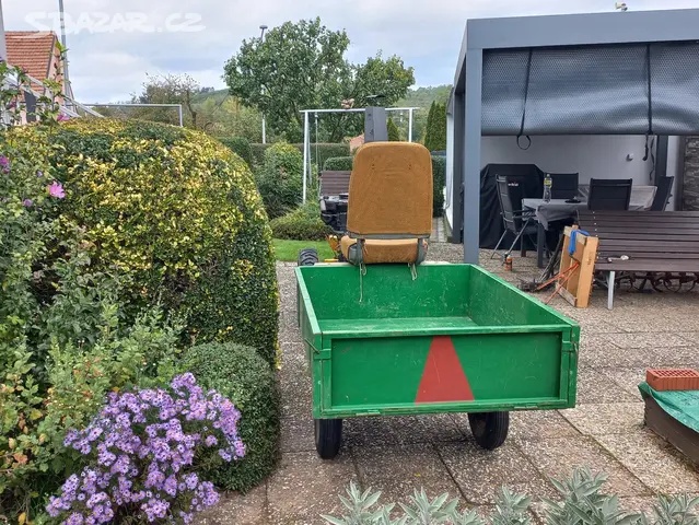 Prodám malotraktor Rustica AGM 1 s vlečkou +příslušenství - 4