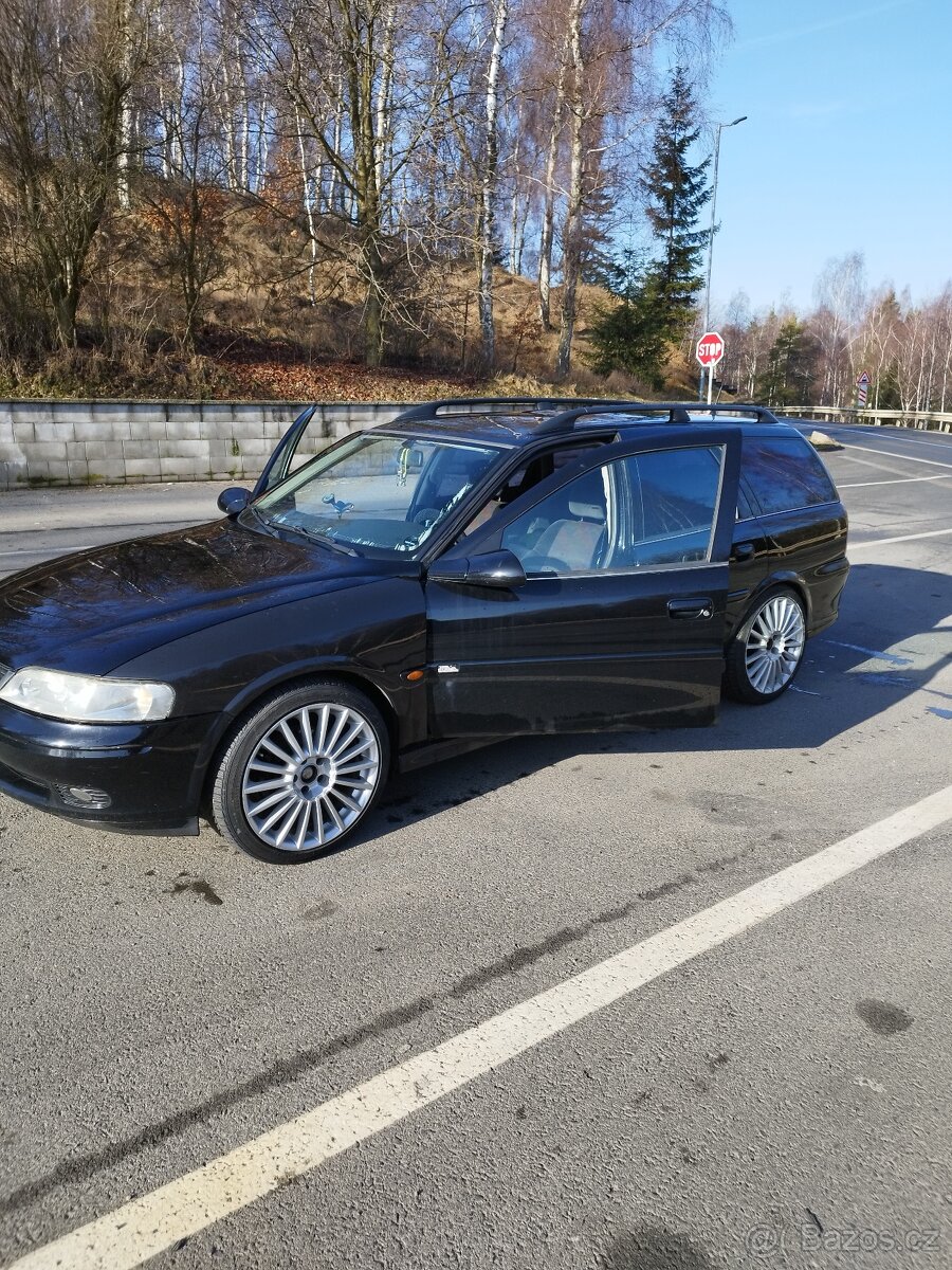 Vectra B edice 100 - 4