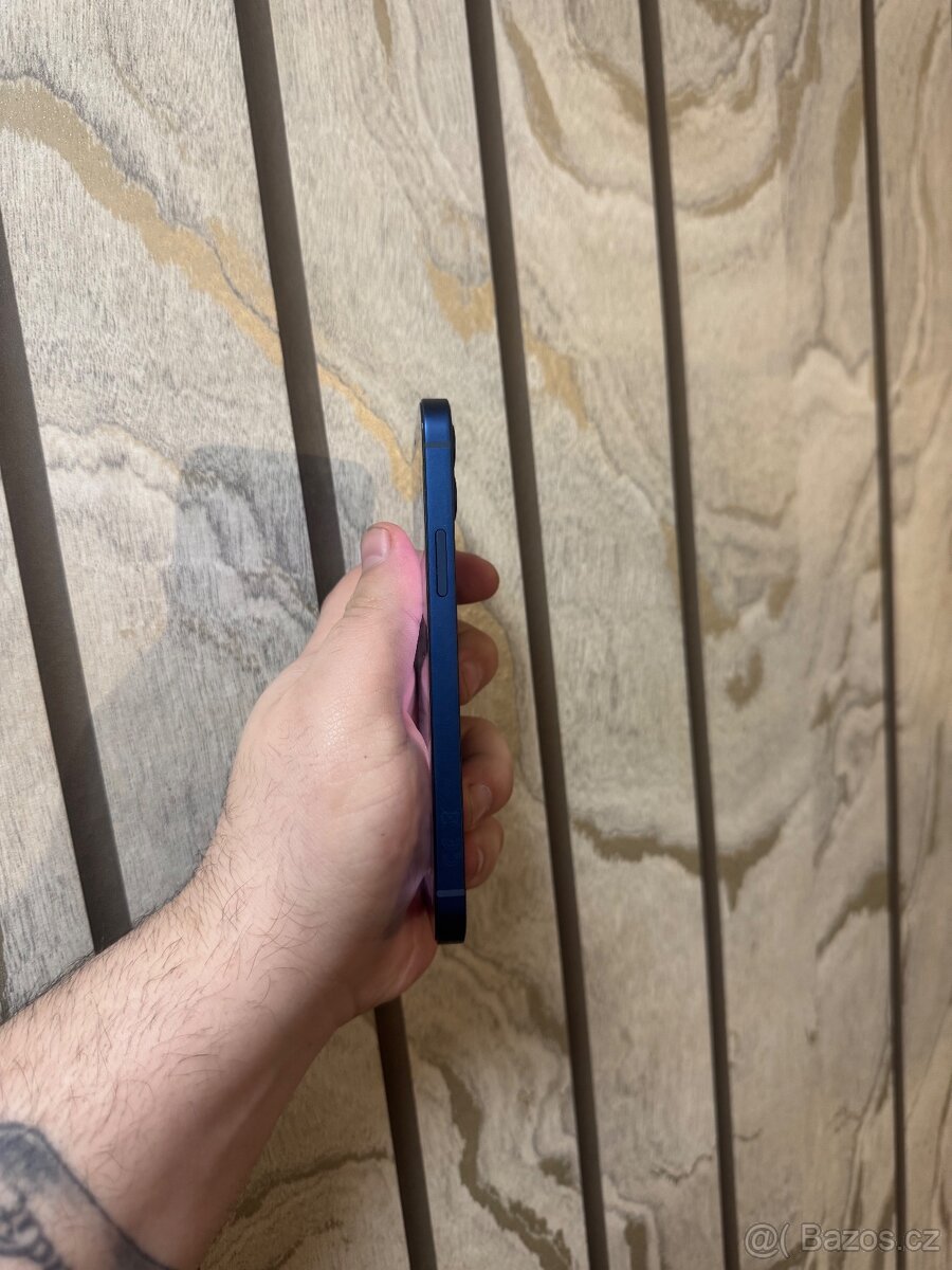 iPhone 12 Blue - 4