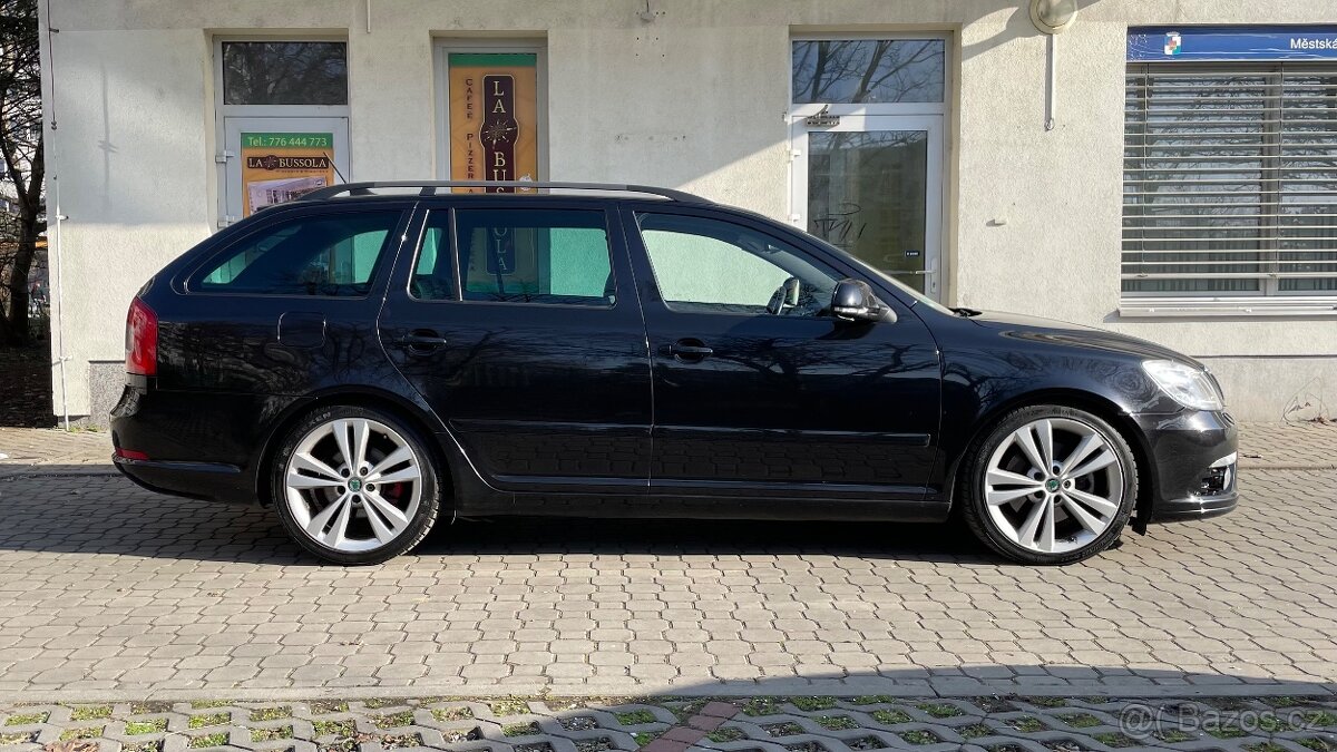ŠKODA OCTAVIA 2.0TSI RS XENONY - 4
