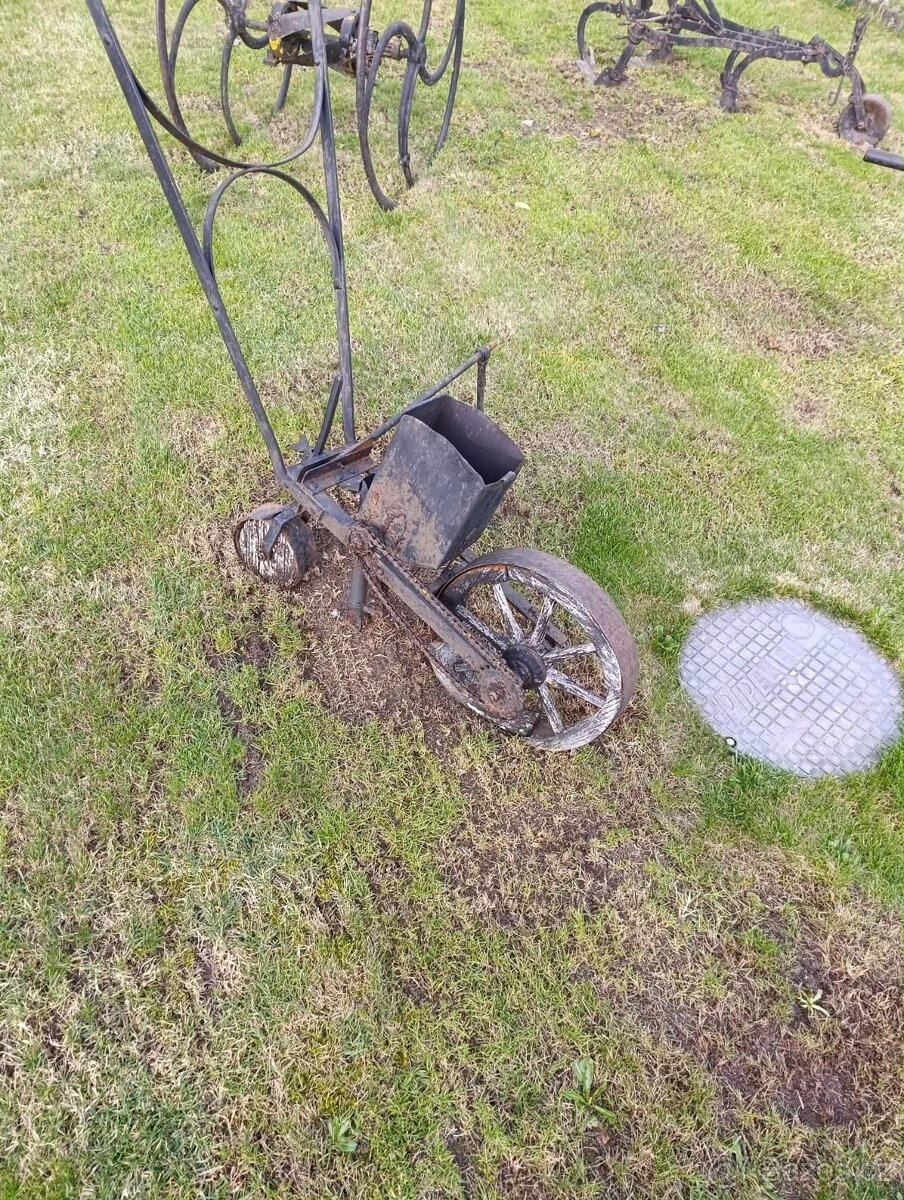 staré zemědělské nářadí - dekorace - 4