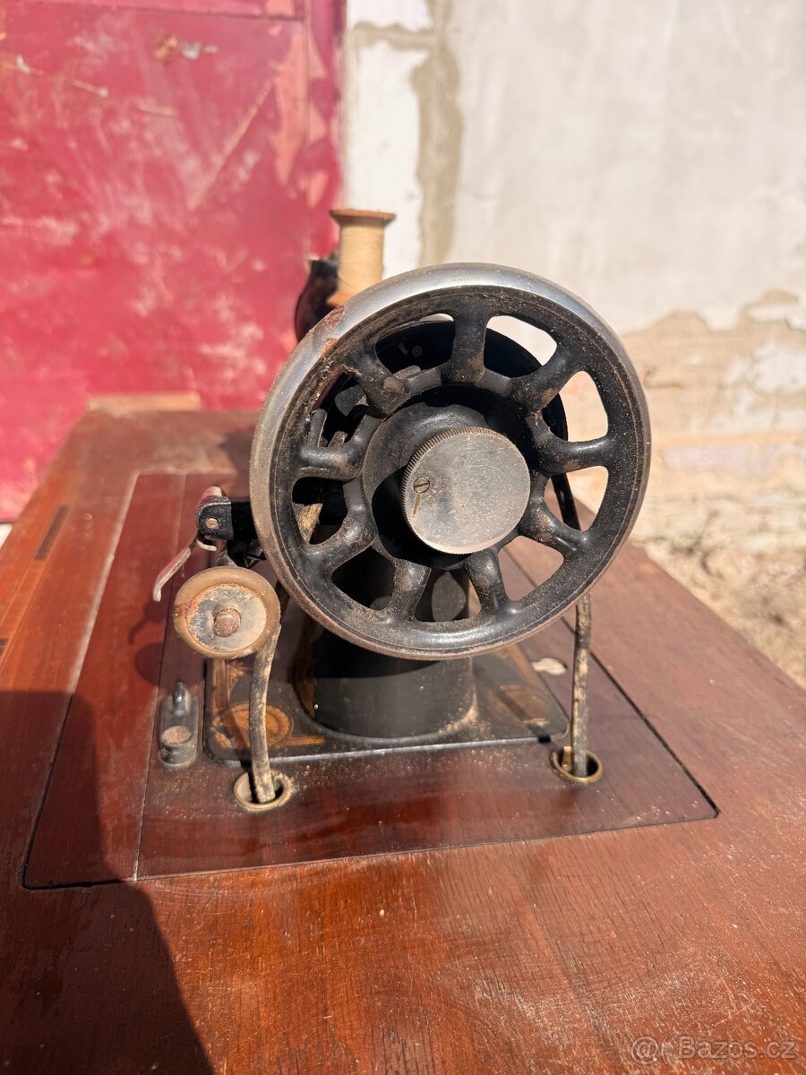 Šicí stroj Bobbin - 4