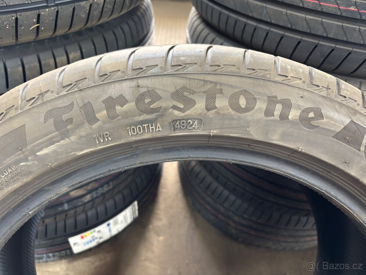 255/45 R20 105 W Firestone - 4