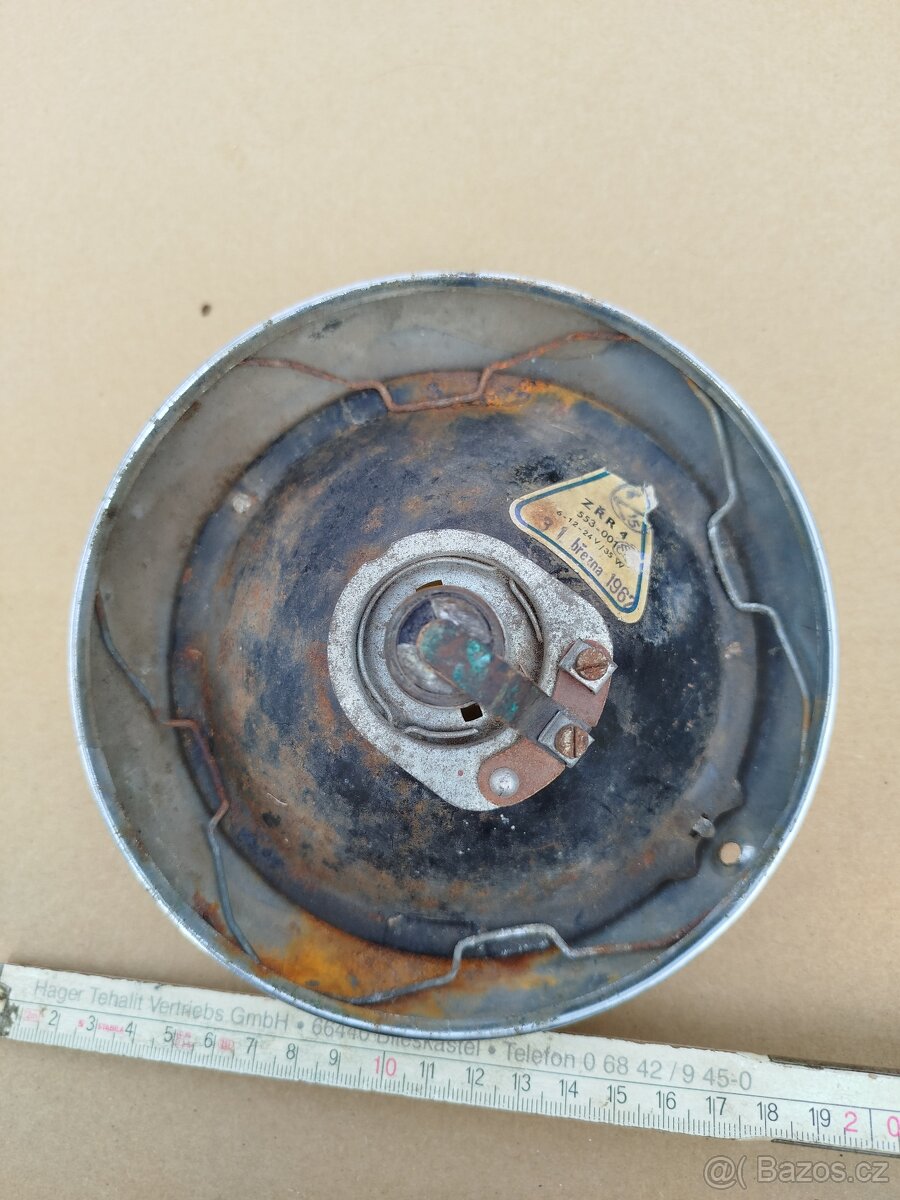 Přídavné světlo ČSSR asi škoda 706 Octavia Felicia Spartak - 4