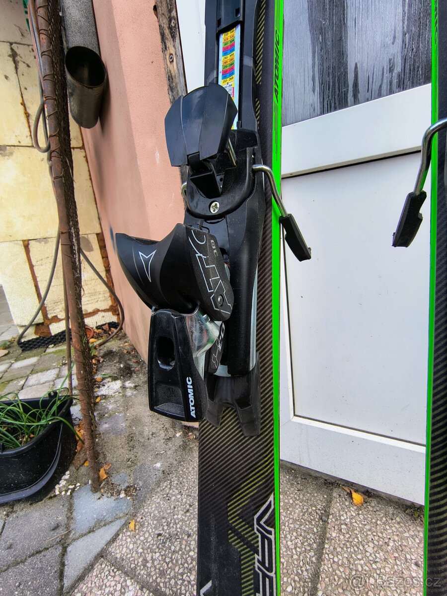 Panské lyže atomic s karbonovým jádrem - 4