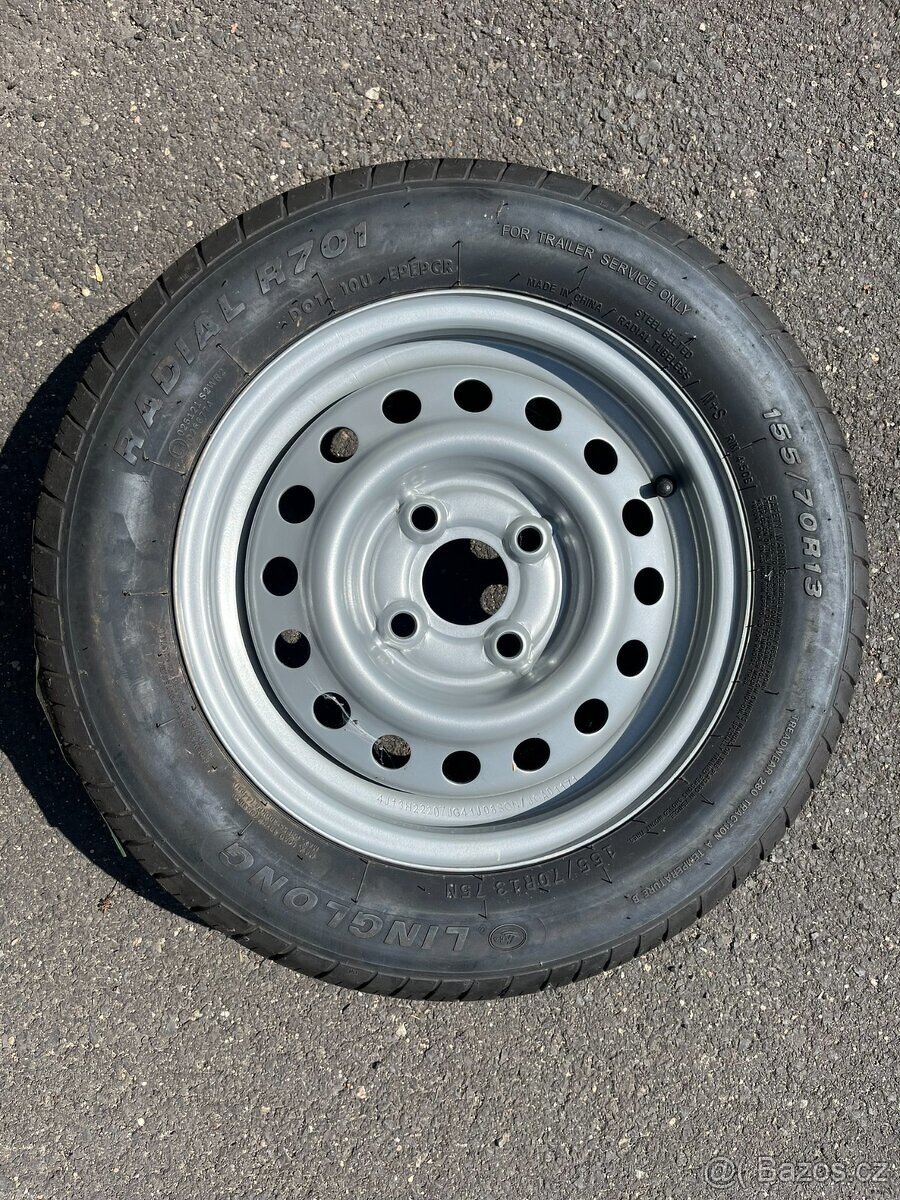 Kompletní kolo 155/70 R13 - disk + pneu + držák rezervy - 4