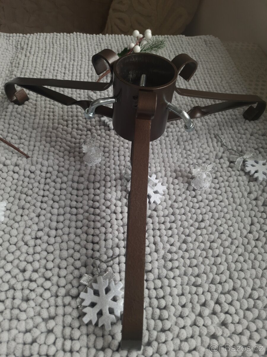 Stojanek pod stromeček - 4