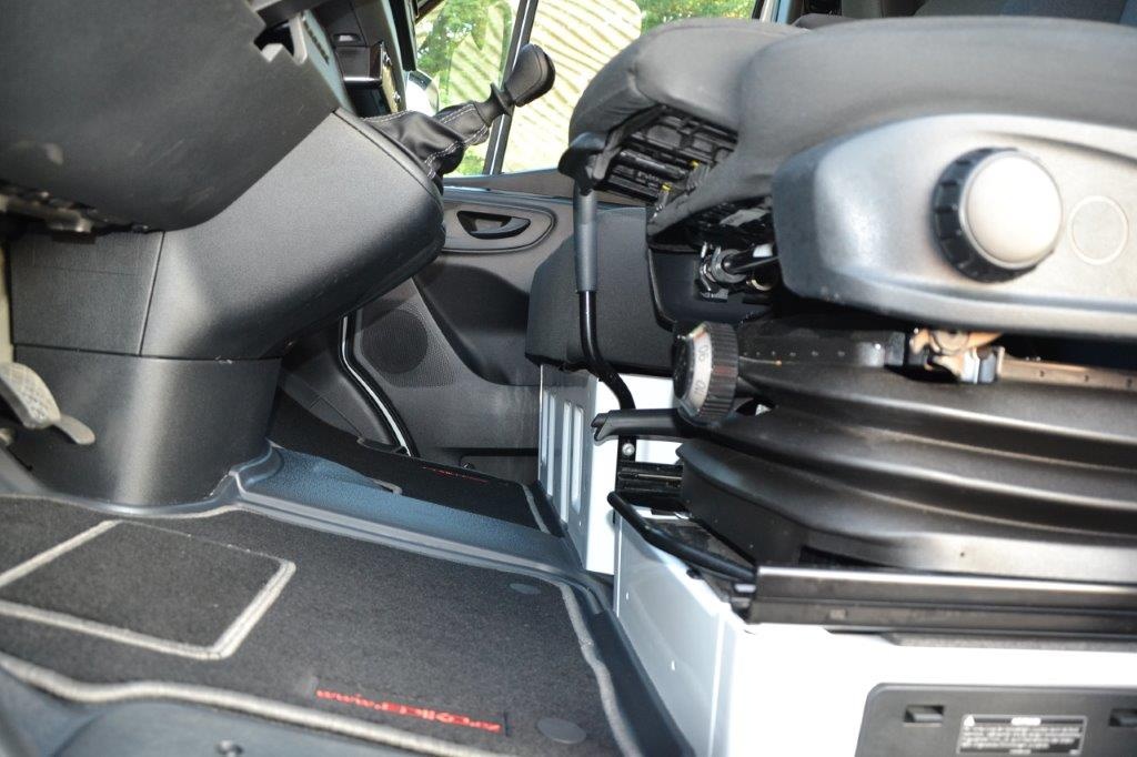 Mercedes-Benz Sprinter 317 hydr. čelo velká výbava - 4