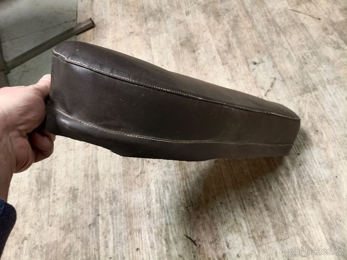 Sedlo Jawa pionýr - 4