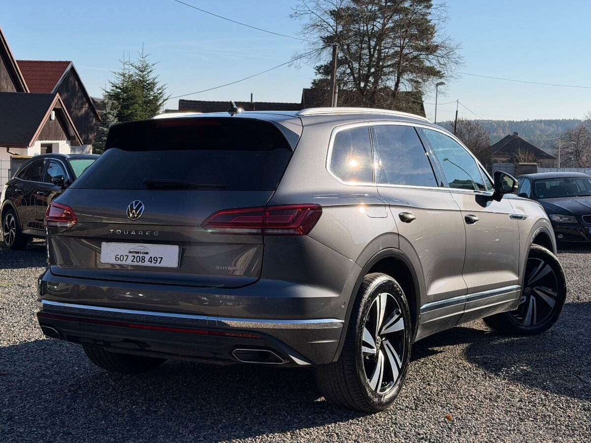 VW Touareg 3.0TSi V6 E HYBRID 2022 - MAX VÝBAVA - DPH - 4
