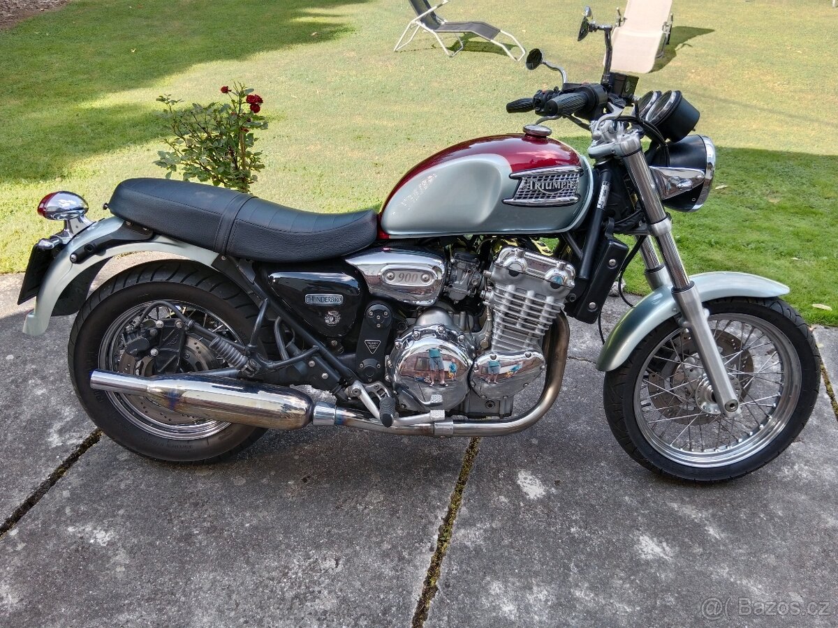 Triumph Thunderbird 900 - 4