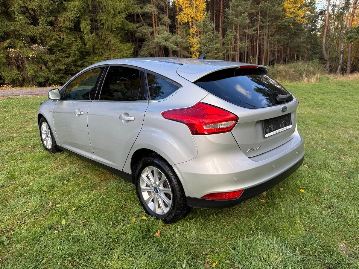 2017 Ford Focus TITANIUM po rozvodech - 4