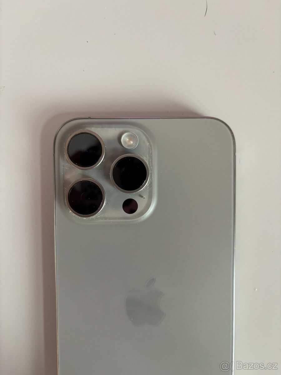 iPhone 15 Pro Max 256 GB - 4