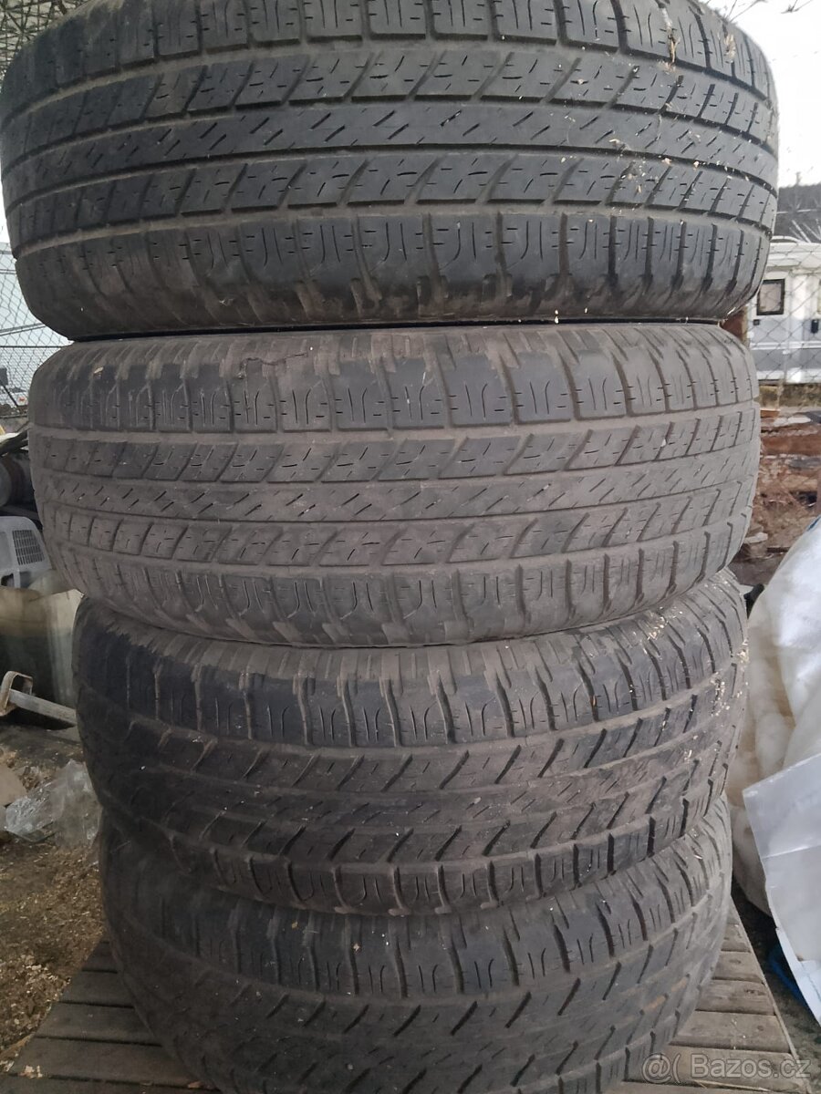 Pneu 255/65R17 - 4