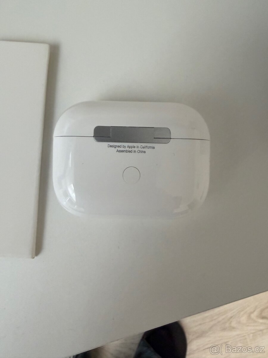 Apple AirPods Pro 2 - 4