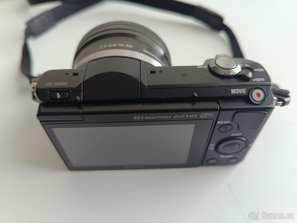 Prodám SONY Alpha 5000 +teleobjektiv +příslušenství - 4