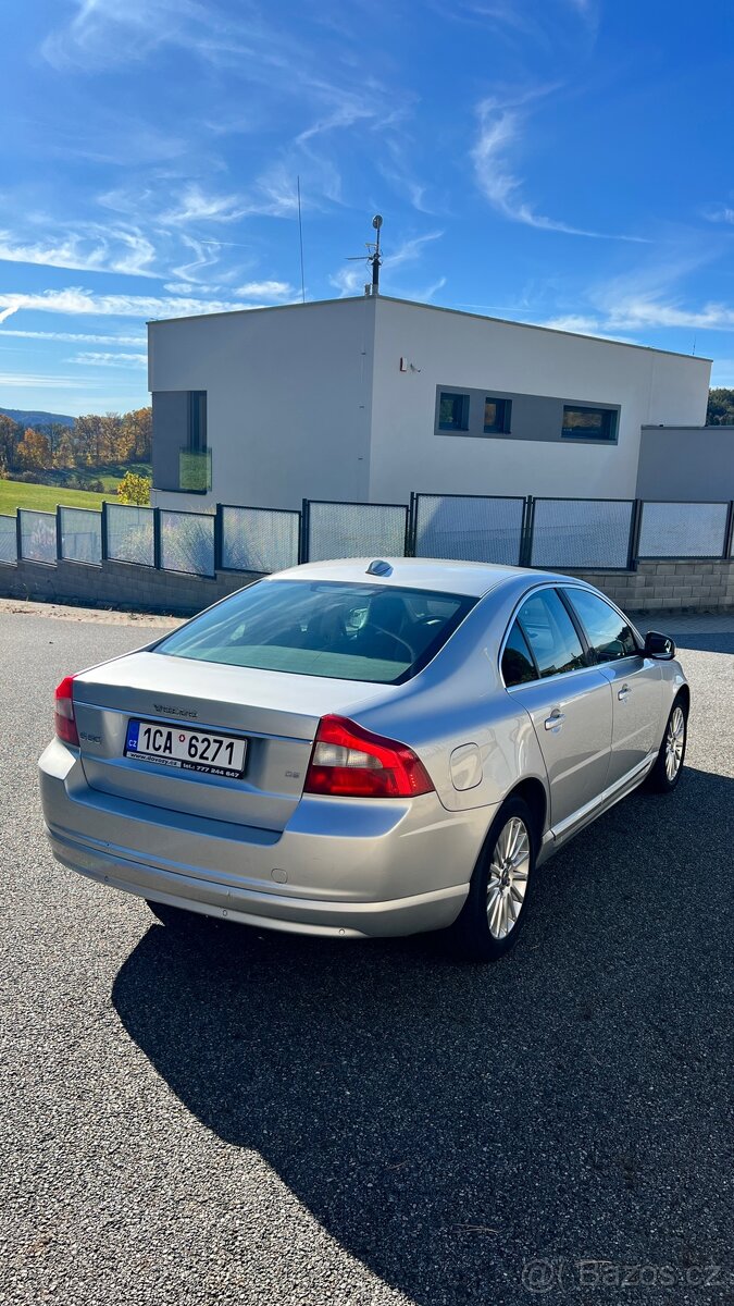 Volvo S80 2.4 D5 136kw MANUÁL - 4