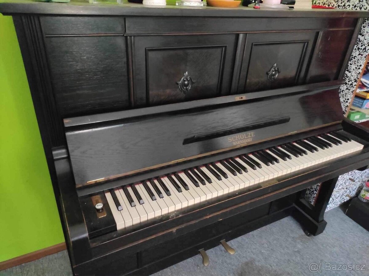 Klavír - - 4