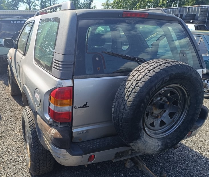 ND z Opel Frontera 2171.cm3 85.kw nafta r.v.2000 (K46) - 4