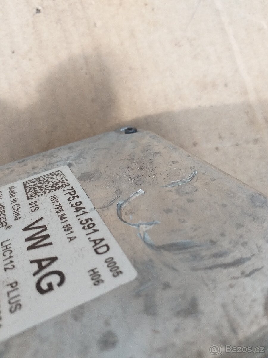 Jednotka LED světlometu Škoda 7P5 941 591 AD poškozená - 4