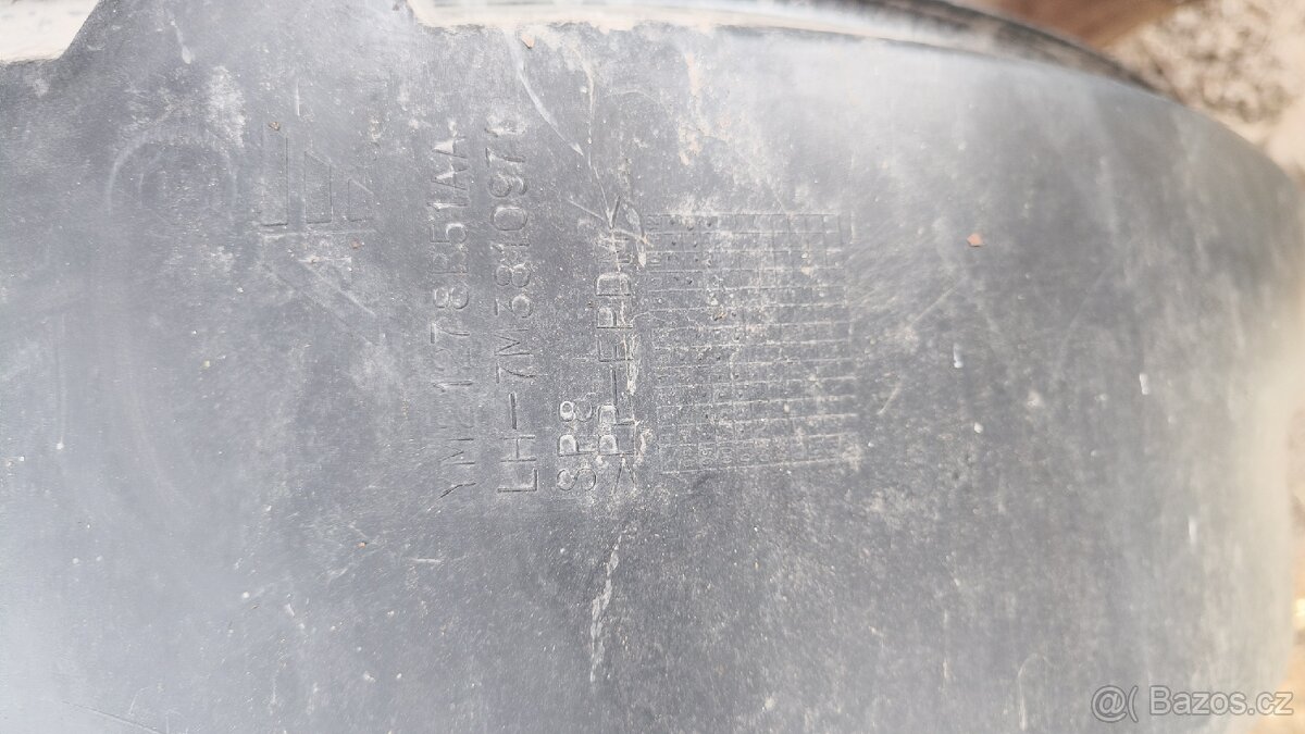 Zadní plastové nadkolí Ford Galaxy, VW Sharan, Seat Alhambra - 4