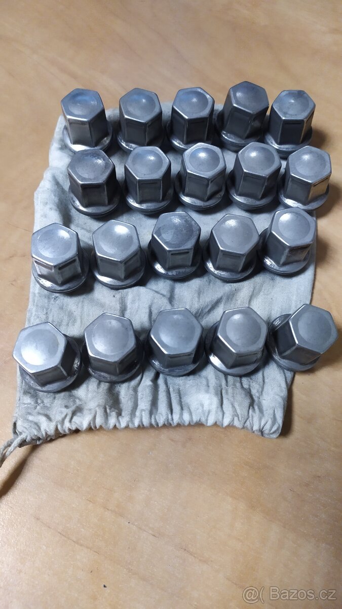 Originální sada alu kol Ford + pneumatiky - 4