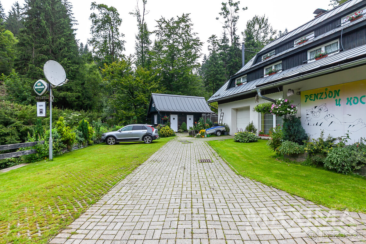 Dům 6 a více o ploše 647 m2 - Desná, Desná III - 4