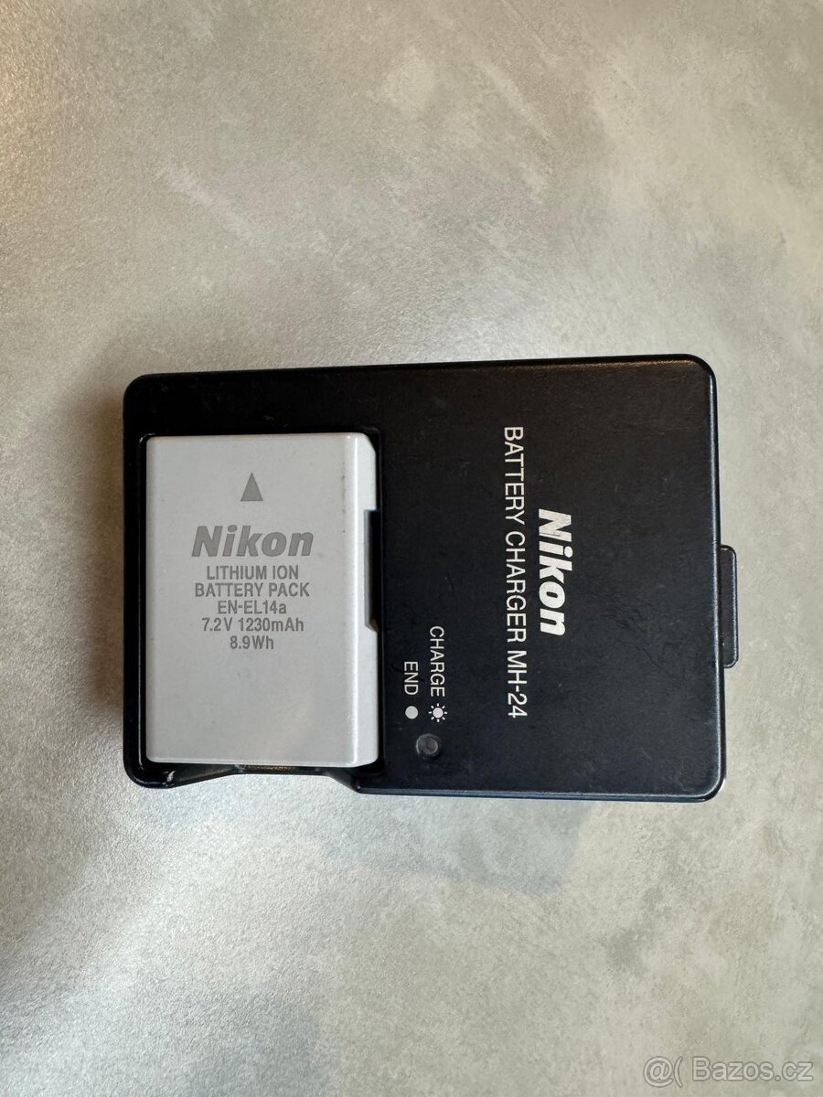 Nikon Coolpix P7800 - 4