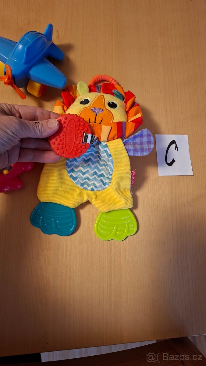 Lucka C - sada chrastítko, kousátko, lvíček - 4