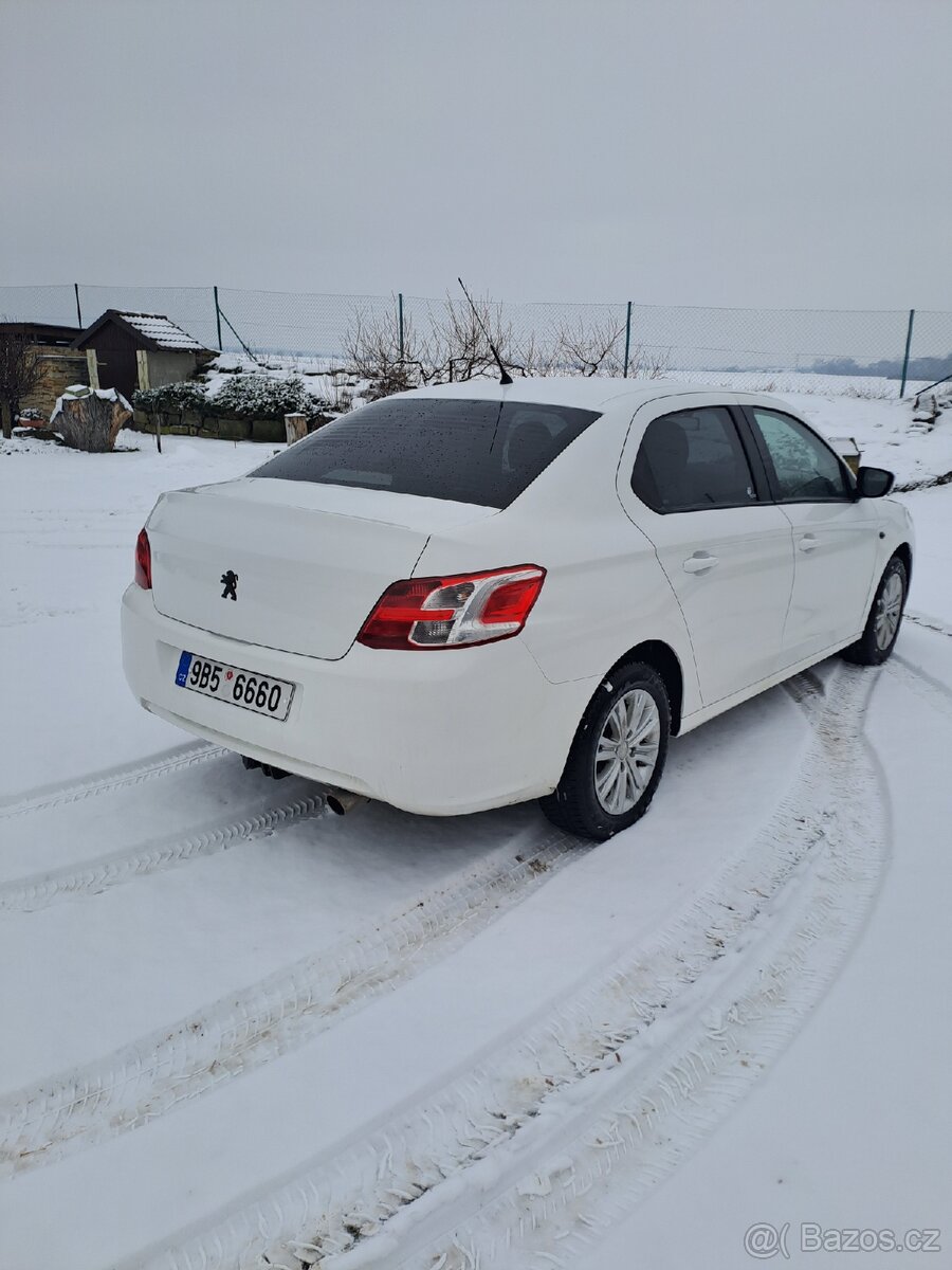Peugeot 301 - 4