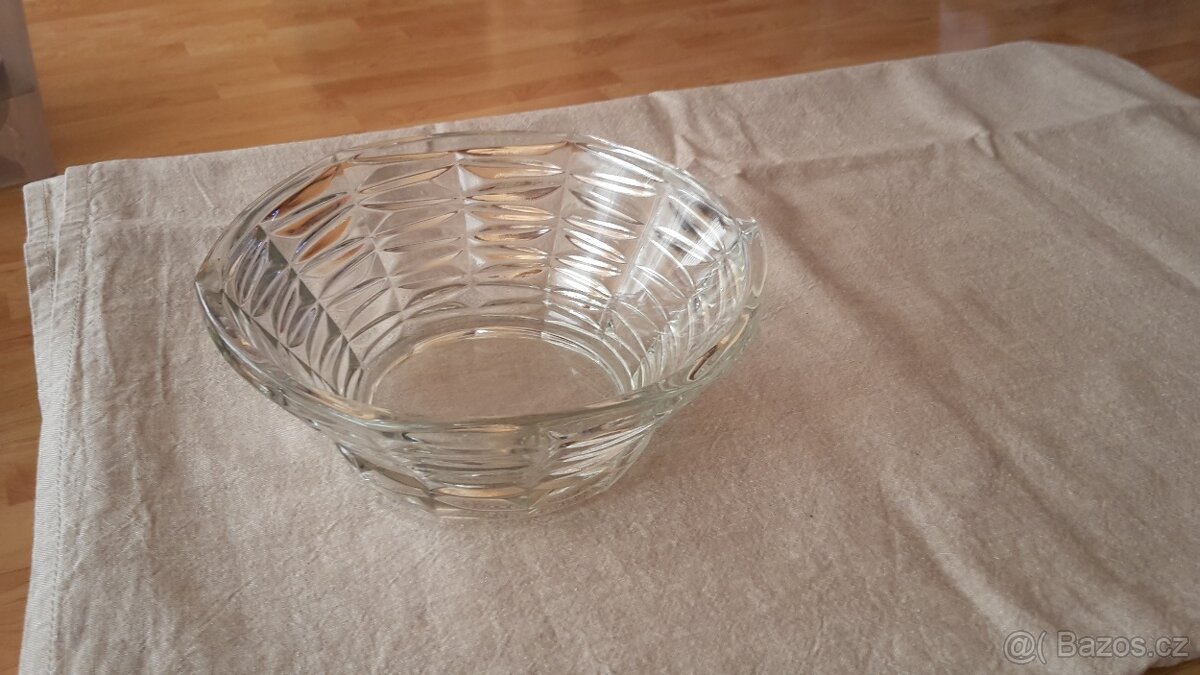 Skleněná mísa - 4