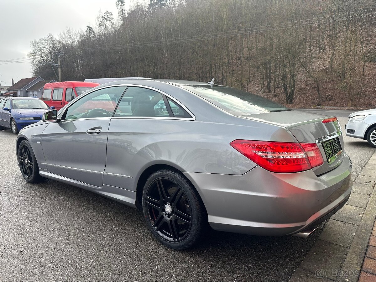 Mercedes-Benz E Coupe E 250 CDI Blue Efficiency Elegance - 4