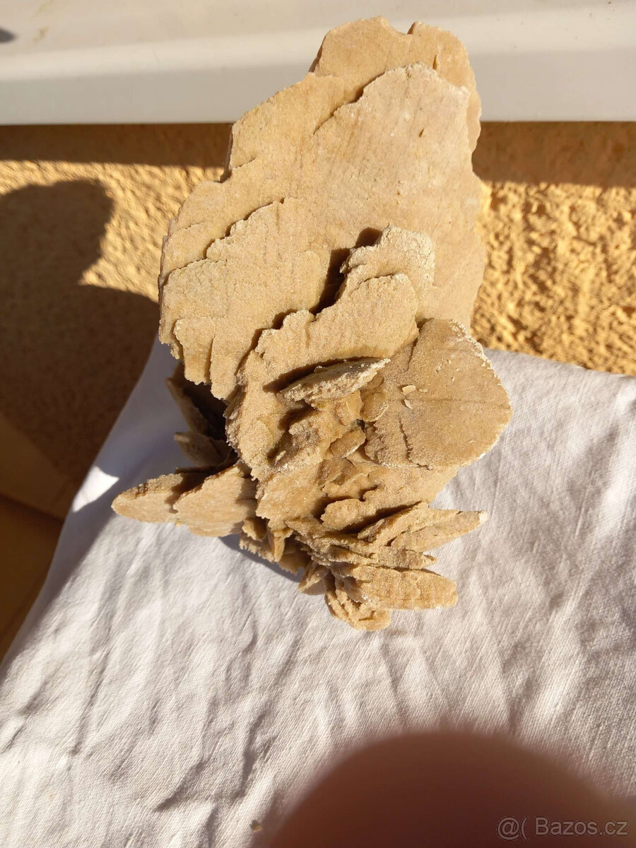 Minerál, nerost, sádrovec - pouštní růže - 4