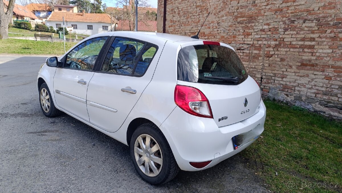 Renault Clio 1.5 DCi - 4