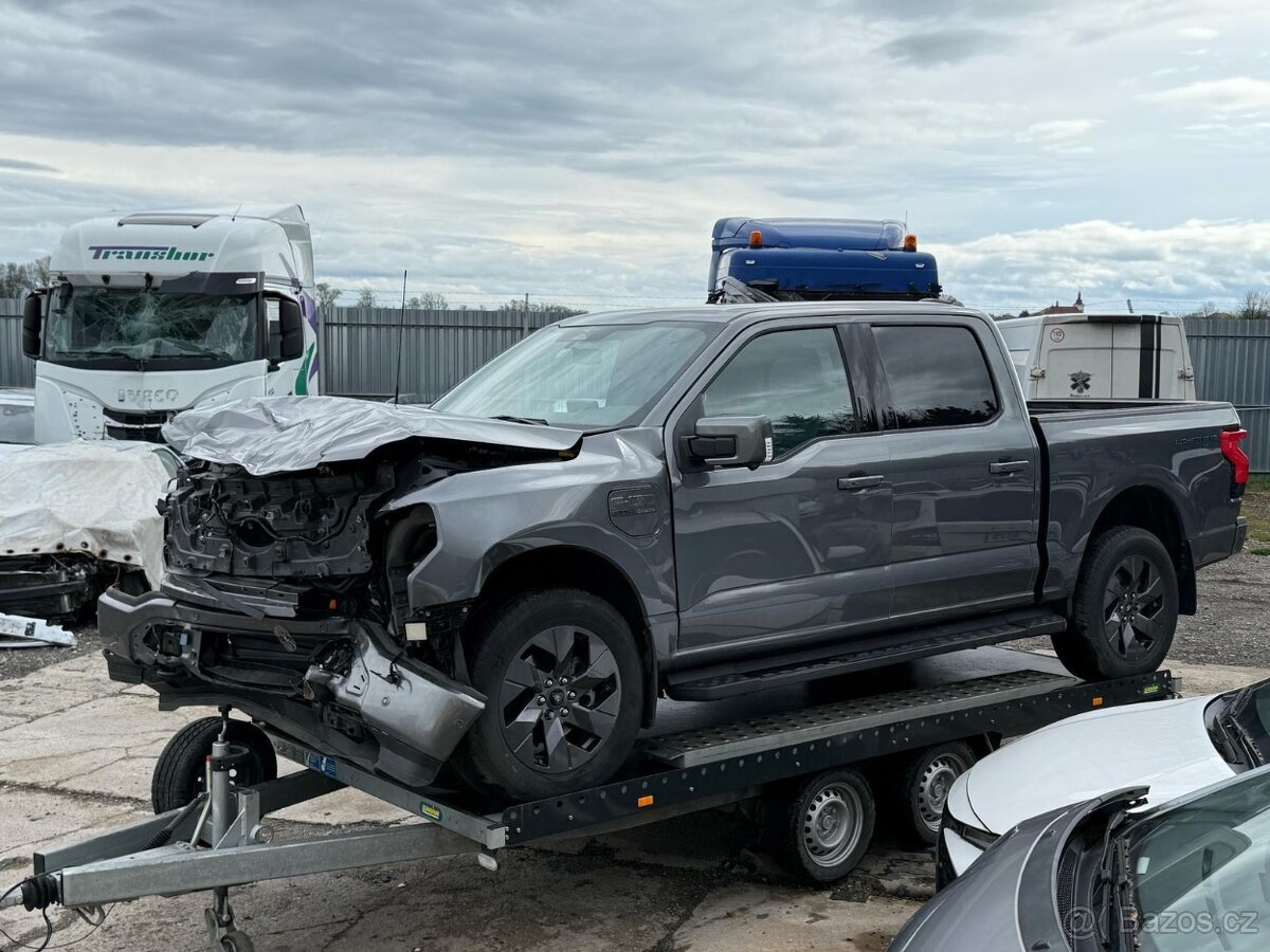 Ford F-150 Elektro 2024 Lightning LARIAT