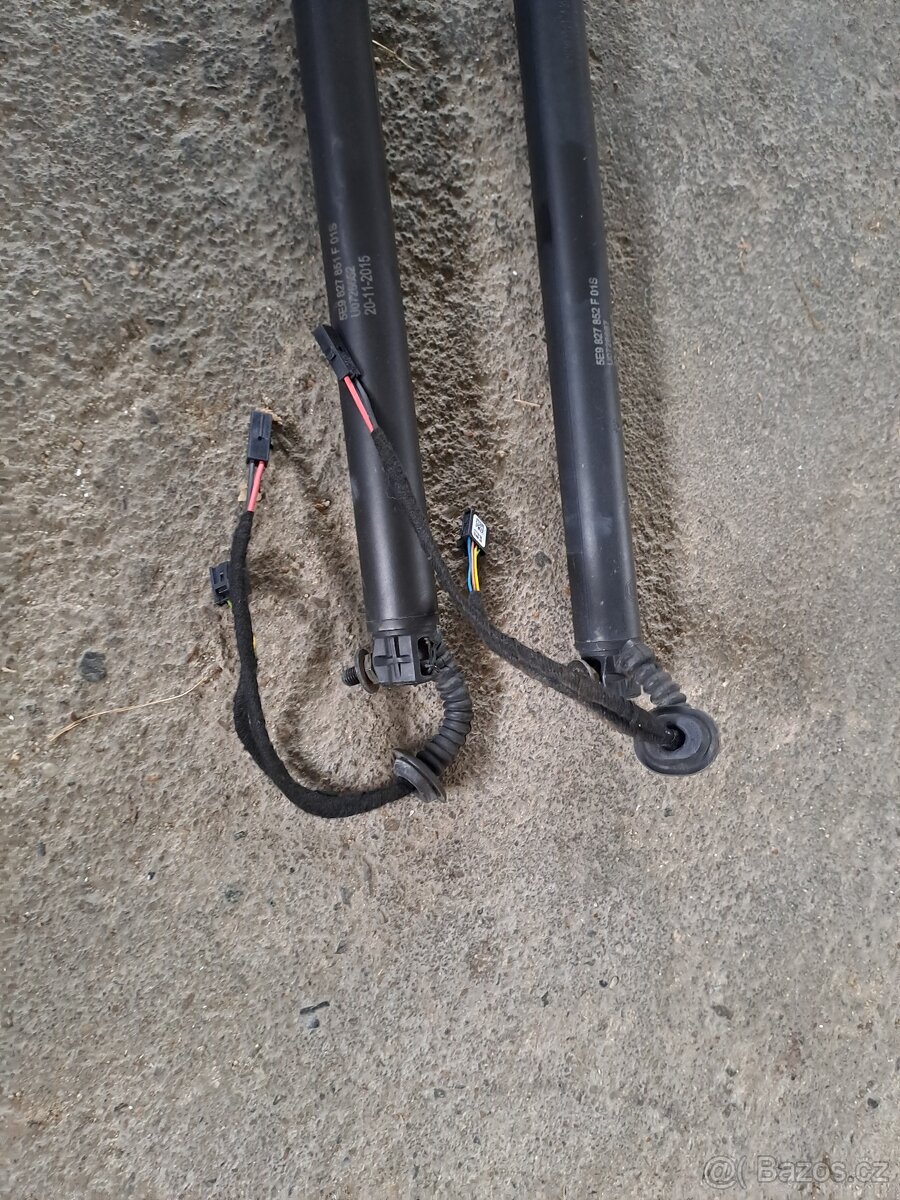 Škoda Octavia 3 III servomotory 5-tých dveří - 4