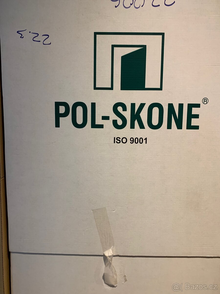 Nové dveře a skryta zárubeň Pól-Skone - 4