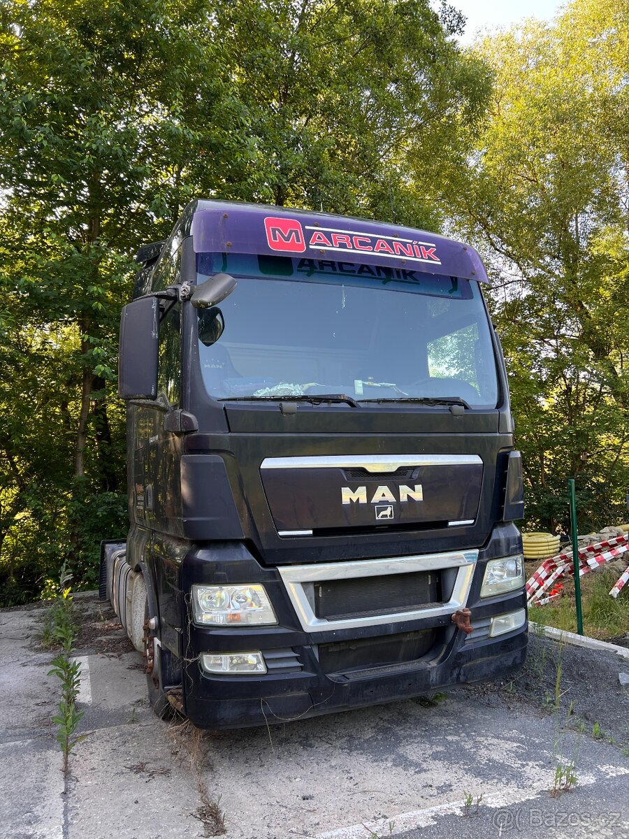 Tahač návěsů MAN - 4