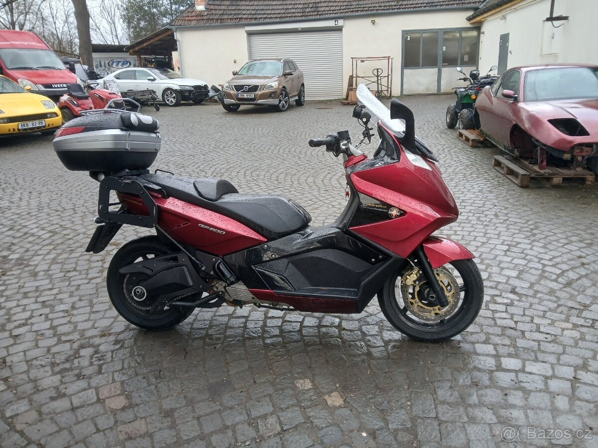 Gilera GP 800 - 4