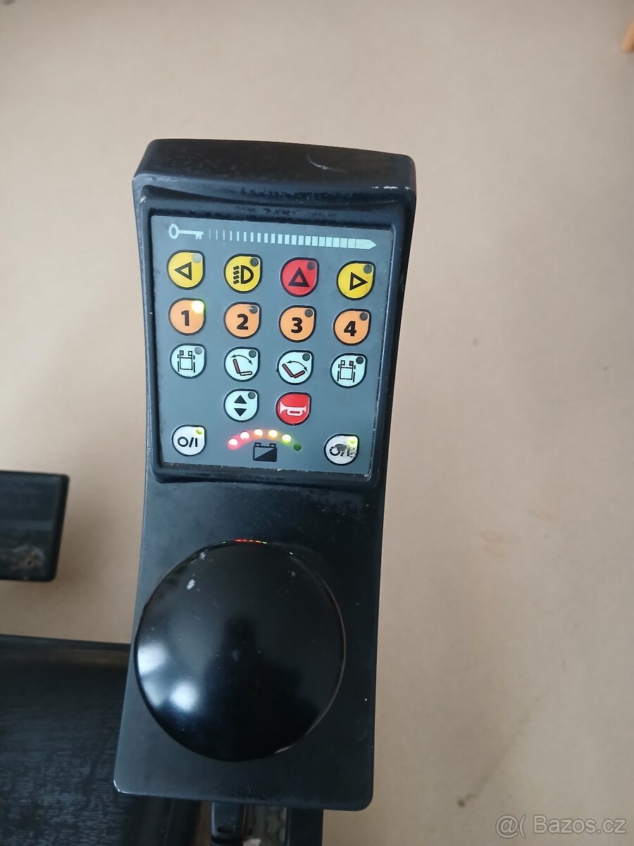 Elektrický invalidní vozík - 4