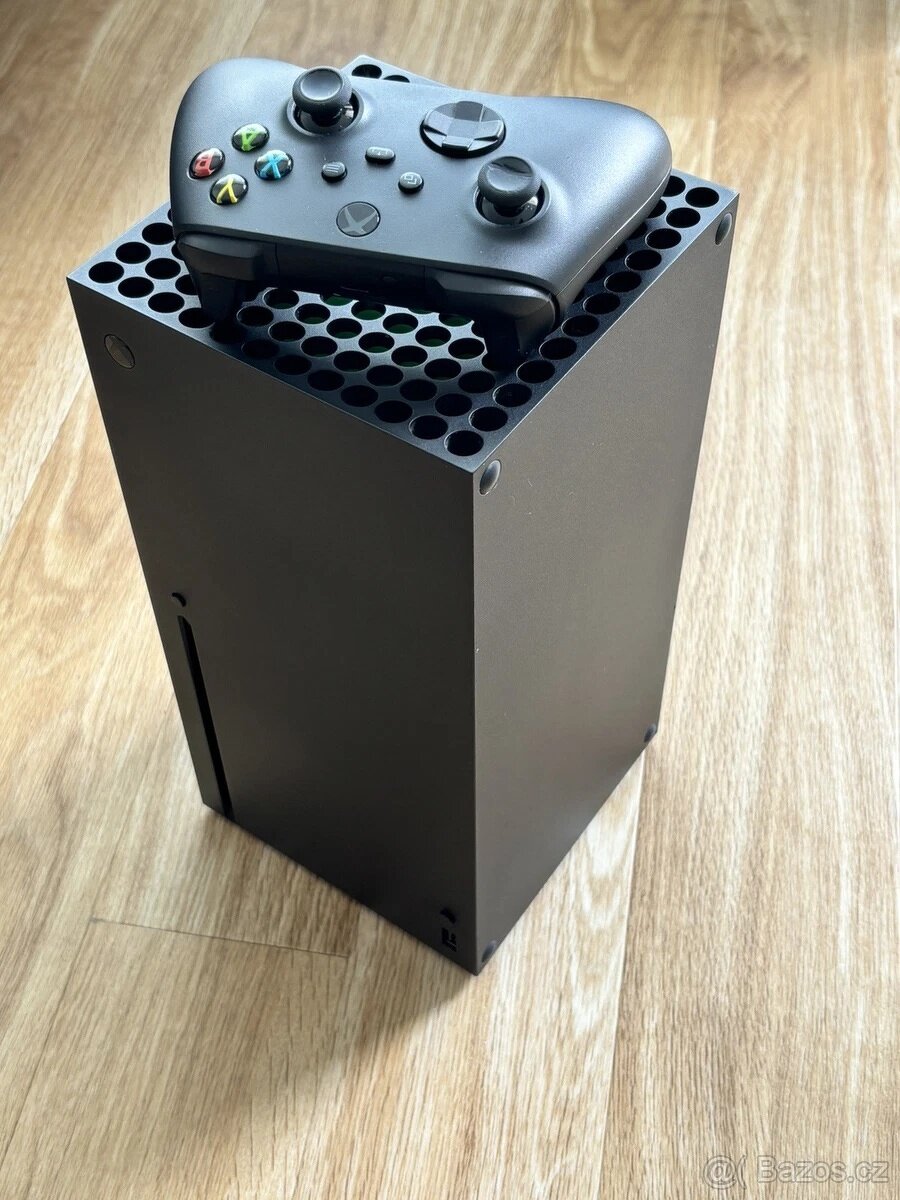 XBOX Series X - 4