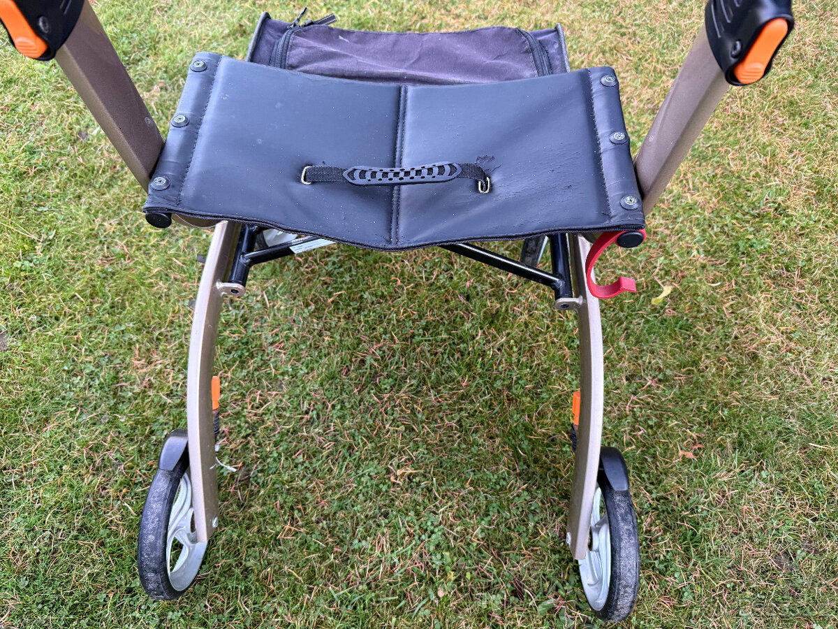 Chodítko pro seniory DMA 102 pěkné - 4