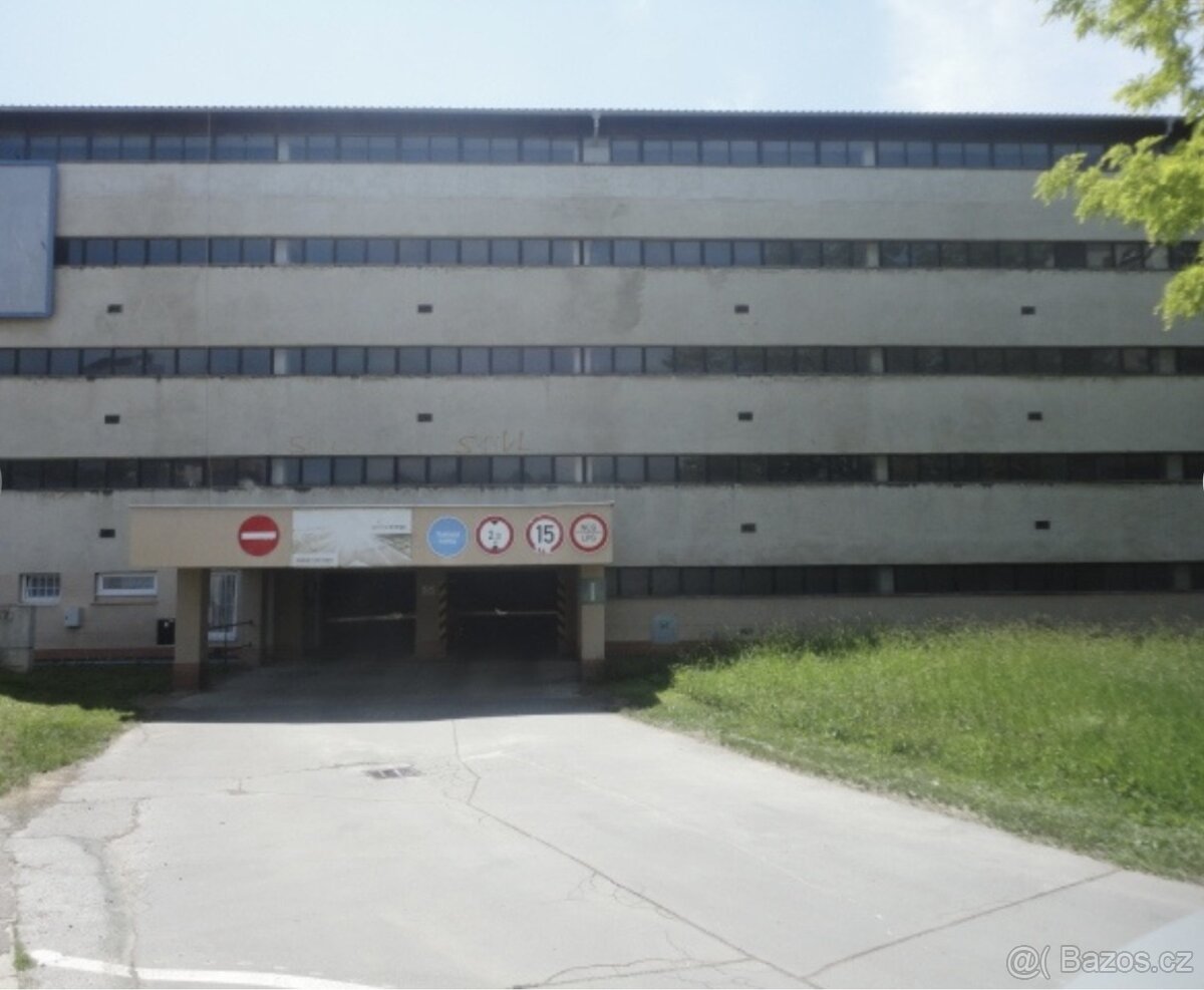 Kryté hlídané garážové stání Voroněžská, Brno - 4