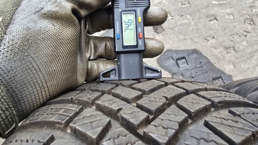 Zimní pneu 205/60/16 Hankook - 4