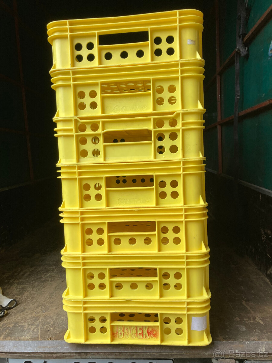 Přepravka plastová děrovaná pekařská nízká 80 kč - 4